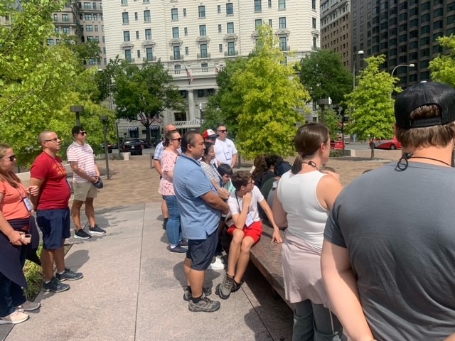 visitors to WWI memorial