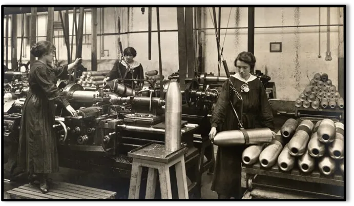 Women in WWI ammunition factory