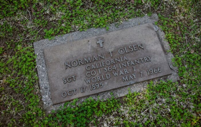 Tombstone of an American World War 1 soldier from California.
